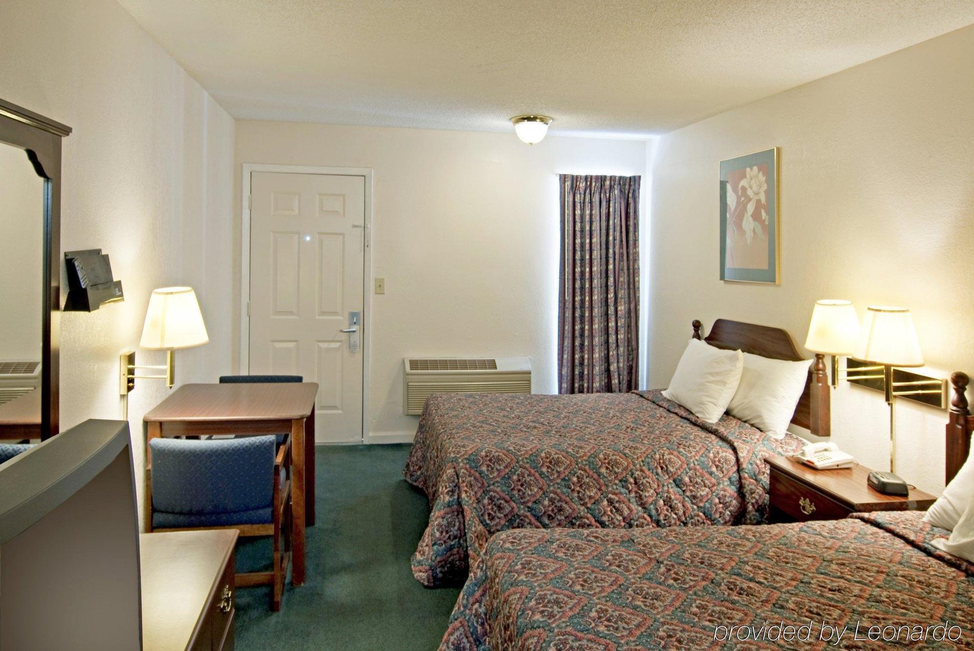 Travel Inn Of Buford Habitación foto